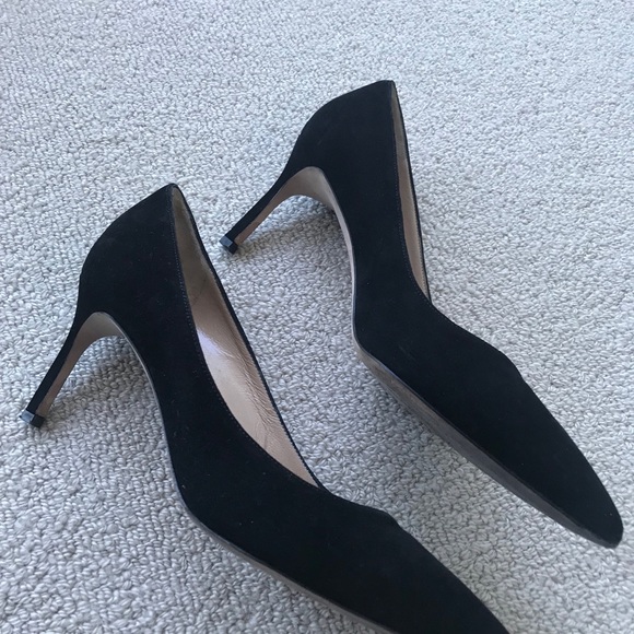 Black Suede Manolo Blahnik Heels SOLD - Picture 3 of 4